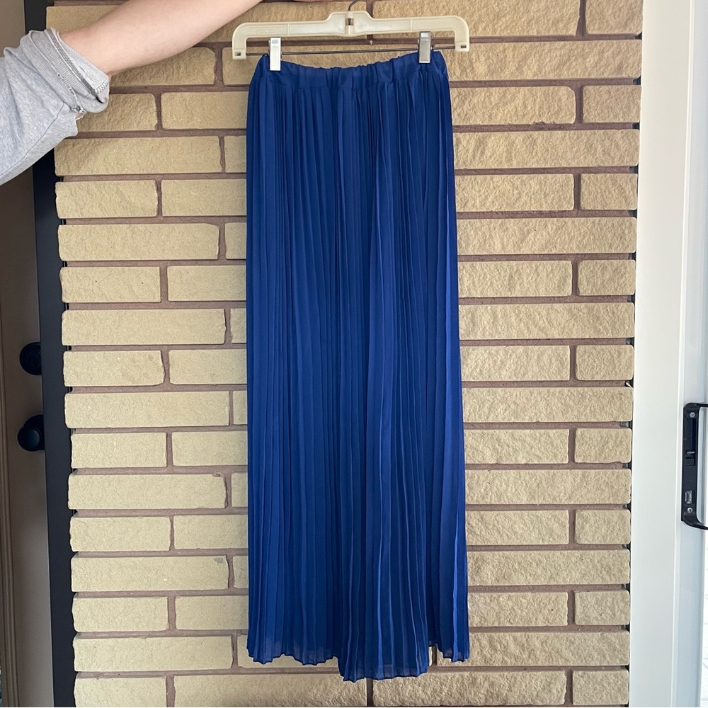 Blue pleated maxi skirt